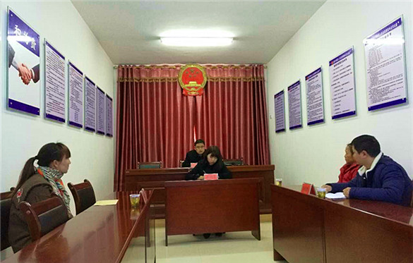 院领导巡回审判.jpg 院领导巡回审判.jpg